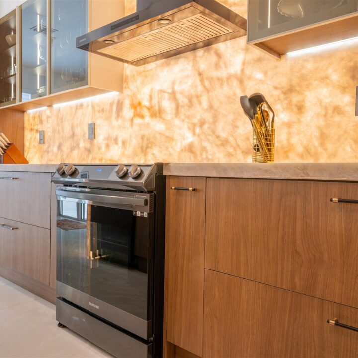 Modern onyx kitchen miami