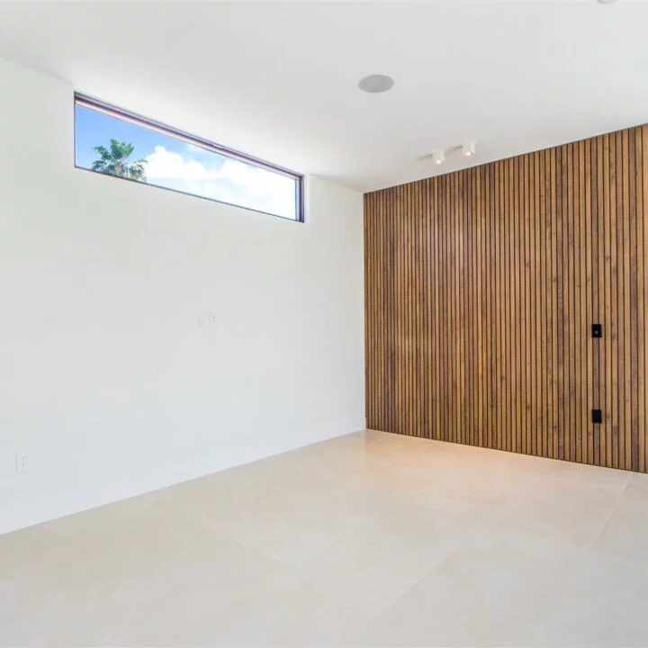 Wall panel and door design Dcassa Miami