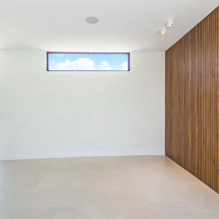 Wall panel and door design Dcassa Miami