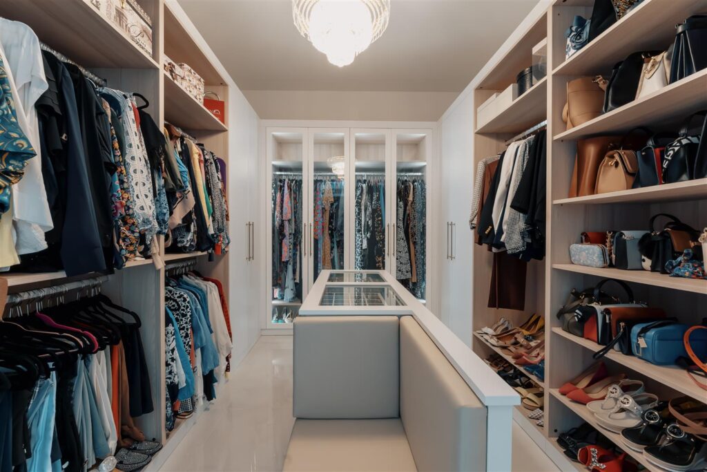 Custom Closets Designers in Ivanhoe Estates  (historical) FL